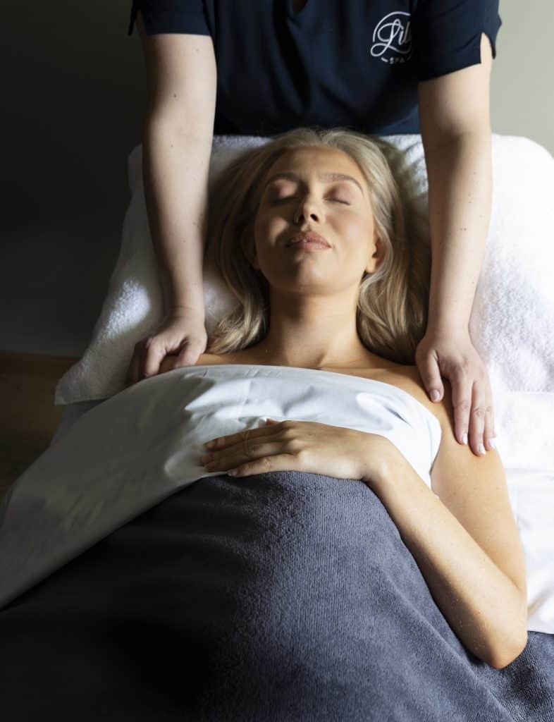 Avslappende gravid massasje på Lily Spa